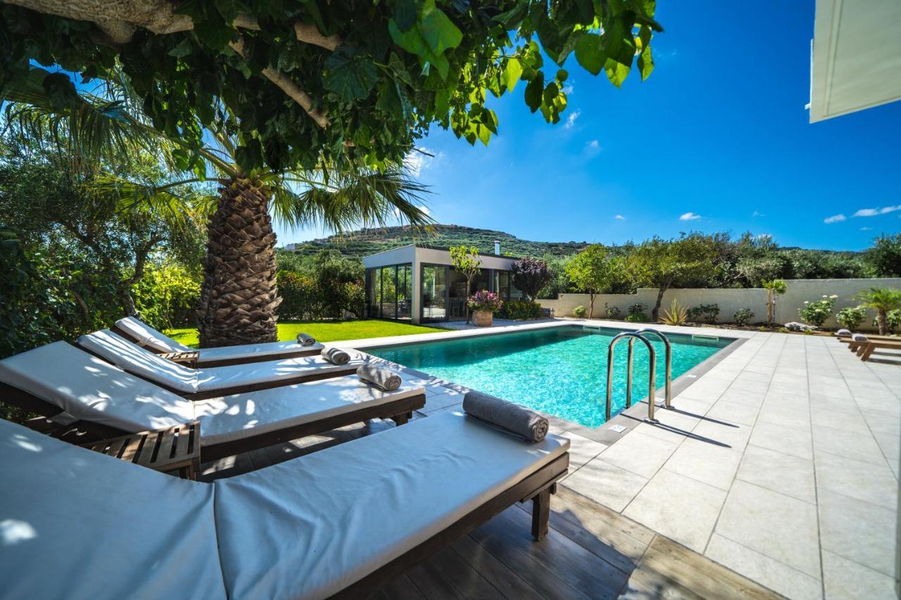 Petronila Luxury Villa With Heated Private Pool 基萨莫斯 外观 照片